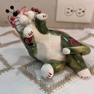 Annaco Creations 2002 Amy Lacombe Whimsiclay Cat with ladybugs